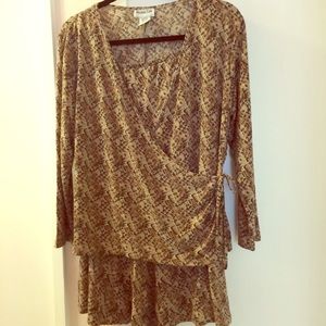 Women’s 2 piece blouse and skirt